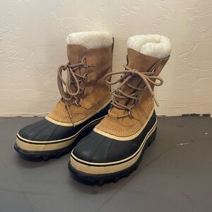 Caribou Sorel Waterproof Boots Size 9